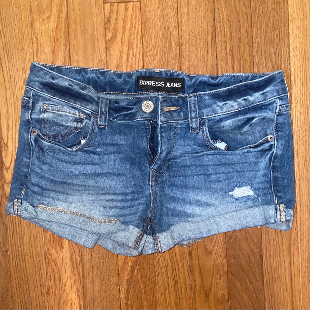 Express Jean shorts size 4